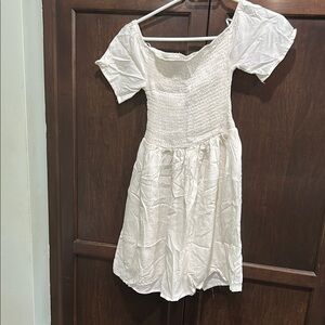 Streetwear Society White Ruffled Puff Sleeve Sundress